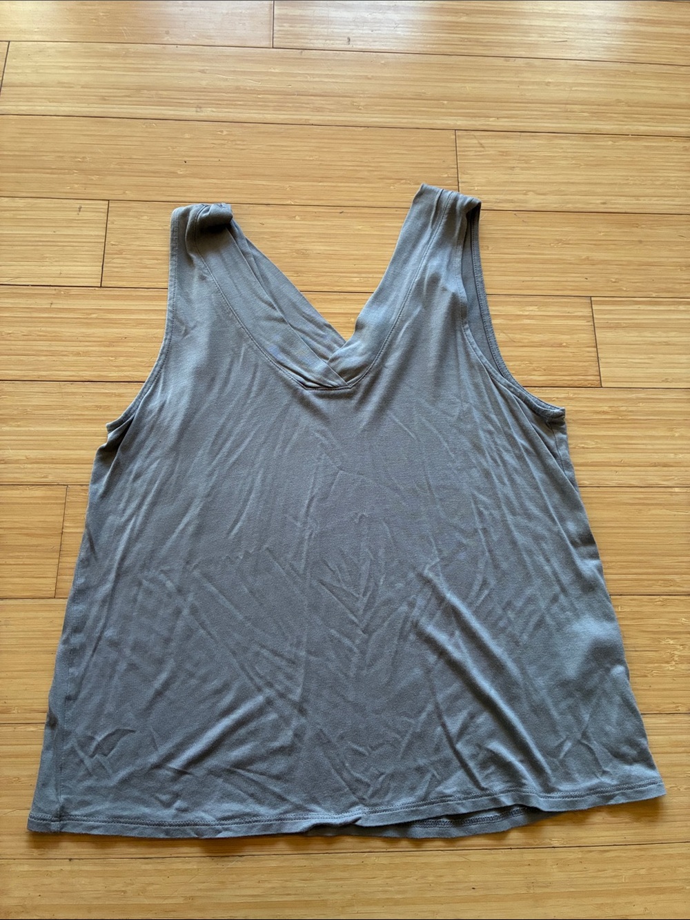 Banana Republic V-Neck Sleeveless Tank Top